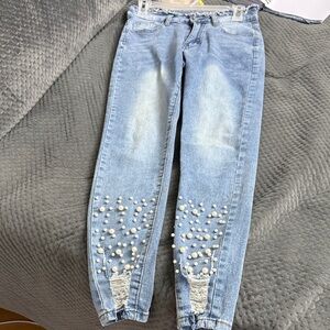 Elegant Pearl Embellished Light Blue Jeans